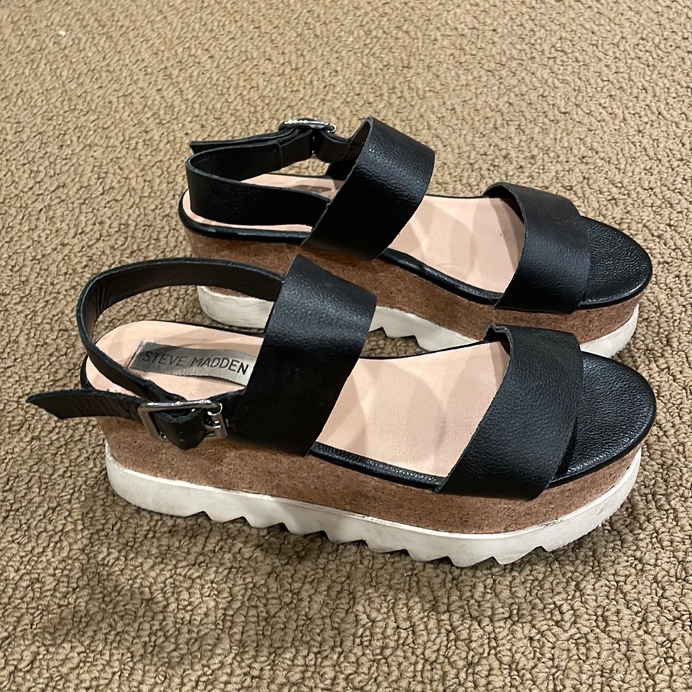 Size 6.5 Steve Madden Wedge scandal